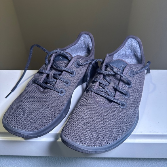 ALL BIRDS - Tree Runners, Black, Men’s Size 8 - Picture 3 of 13